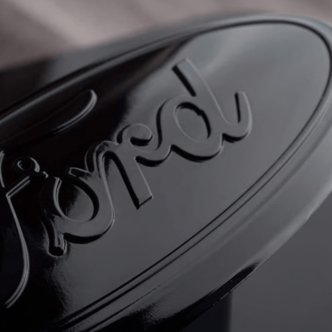 Red LED Light - Up Ford Logo Hitch Cover for 1.25" & 2" Receiver – Black FinishLED Lighted Hitch Cover