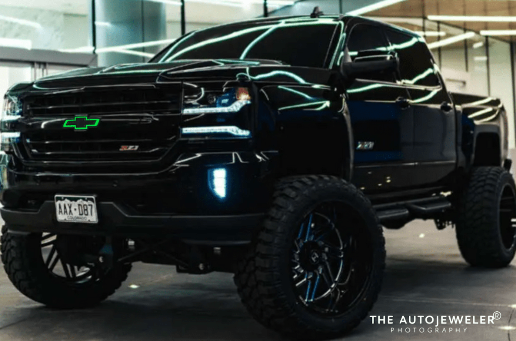 2014 - 2019 Chevy Silverado RGB LED illuminated Grille Emblem – Chrome/Black BowtieLED Illuminated Emblems