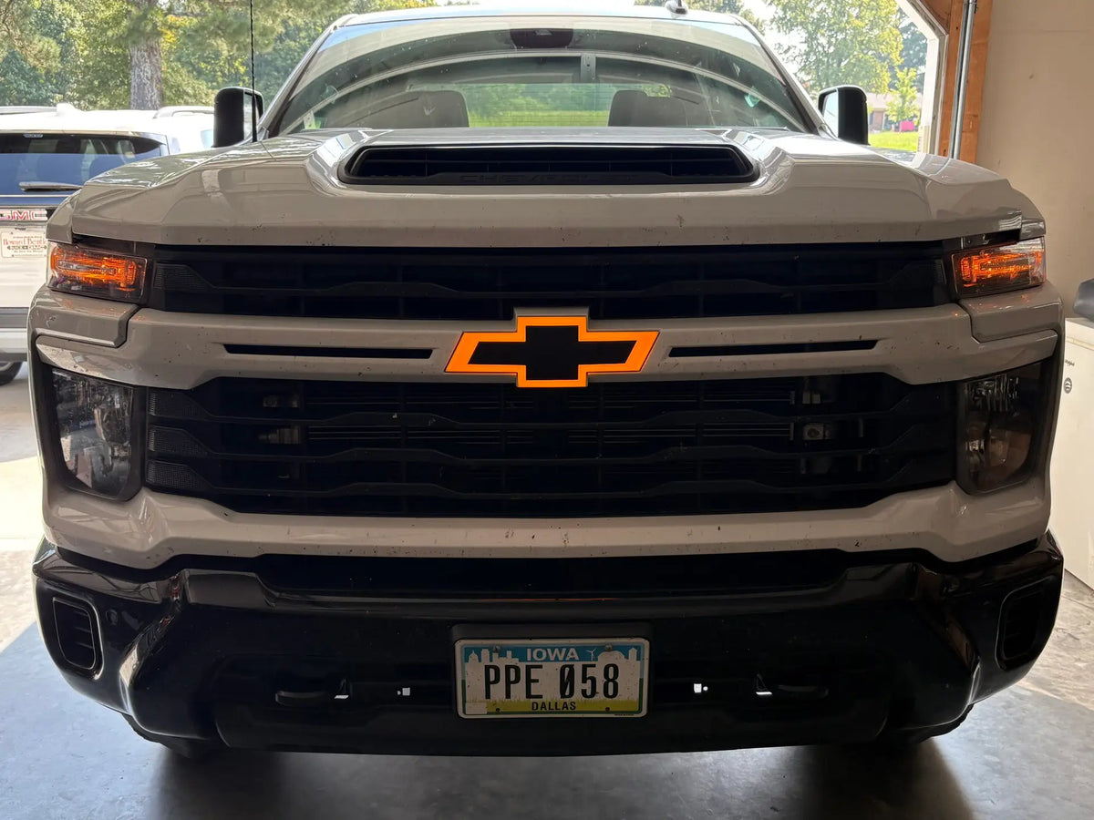 2024–2027 Chevy Silverado 2500HD 3500HD illuminated white amber LED front grille Bowtie badge